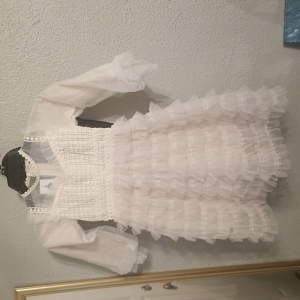 NNJXD Ivory Lace Ruffled Tulled Dress NWT Girls Sz. 140/ US 10Y